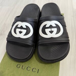 Gucci Black Sandals with Silver Emblem